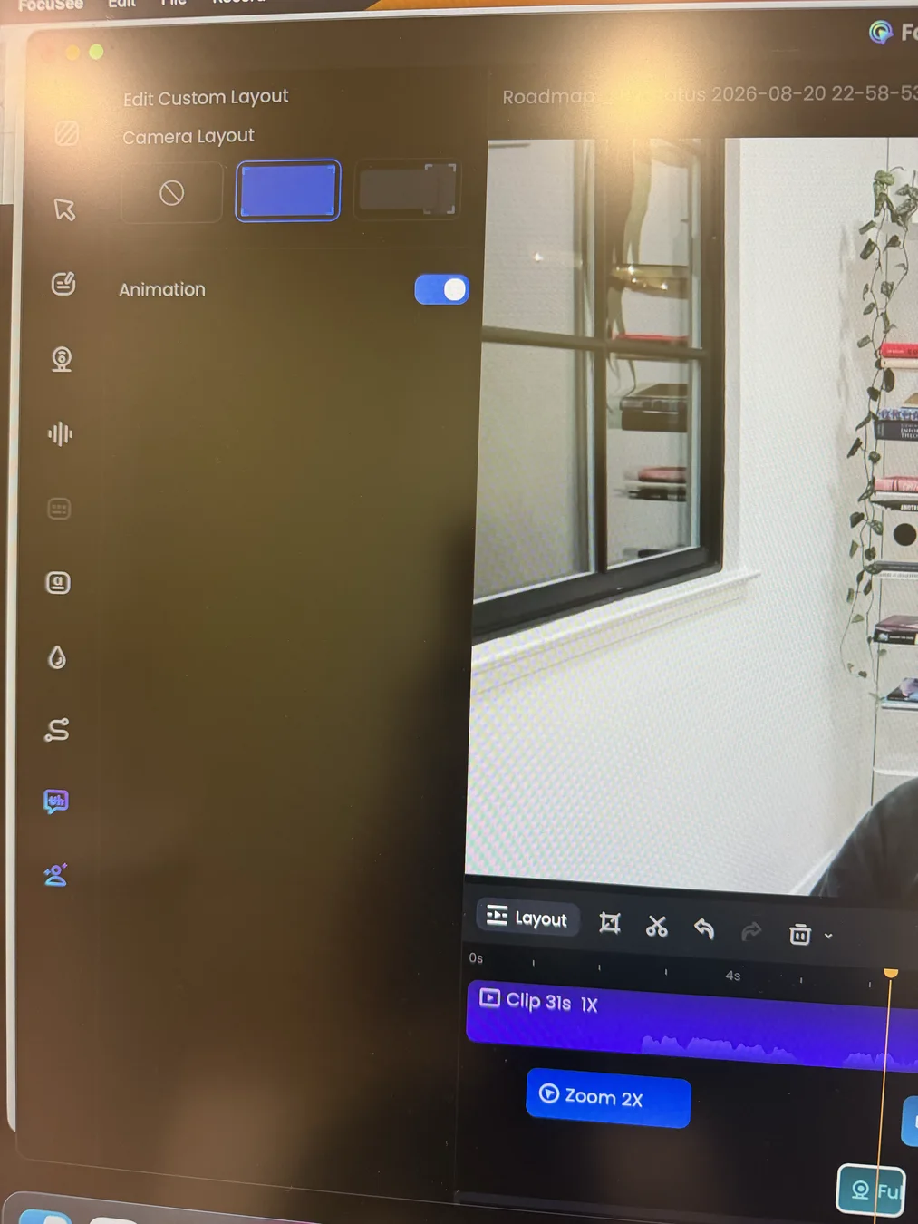 FocuSee Editar panel de diseño personalizado que muestra tres opciones de diseño de cámara y una animación alternar para un segmento de diseño dinámico temporizado